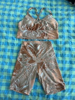 aerie Cream and Brown Floral Athletic Set